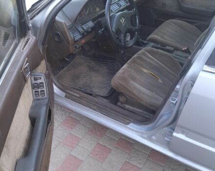 Серый Хонда Аккорд, объемом двигателя 2 л и пробегом 300 тыс. км за 599 $, фото 1 на Automoto.ua