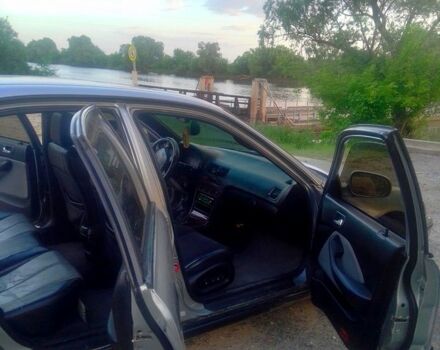 Сірий Хонда Аккорд, об'ємом двигуна 2 л та пробігом 333 тис. км за 2300 $, фото 3 на Automoto.ua