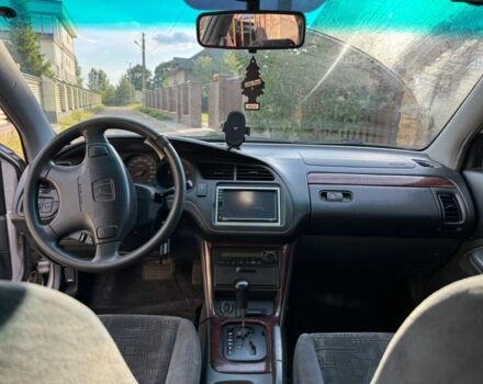 Серый Хонда Аккорд, объемом двигателя 1.9 л и пробегом 300 тыс. км за 2900 $, фото 5 на Automoto.ua