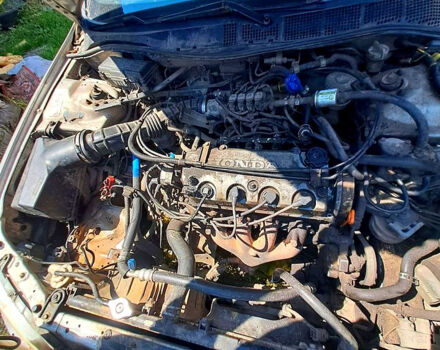 Серый Хонда Аккорд, объемом двигателя 1.6 л и пробегом 280 тыс. км за 1310 $, фото 7 на Automoto.ua