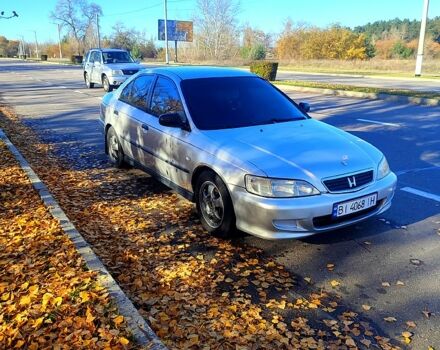 Серый Хонда Аккорд, объемом двигателя 1.9 л и пробегом 321 тыс. км за 3800 $, фото 3 на Automoto.ua