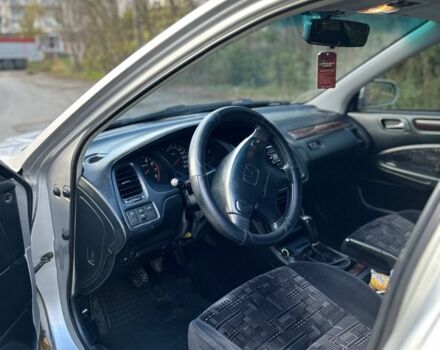 Серый Хонда Аккорд, объемом двигателя 2 л и пробегом 370 тыс. км за 3800 $, фото 15 на Automoto.ua