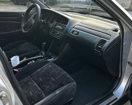 Серый Хонда Аккорд, объемом двигателя 2 л и пробегом 370 тыс. км за 3800 $, фото 9 на Automoto.ua