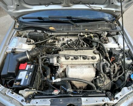 Серый Хонда Аккорд, объемом двигателя 2 л и пробегом 370 тыс. км за 3800 $, фото 19 на Automoto.ua