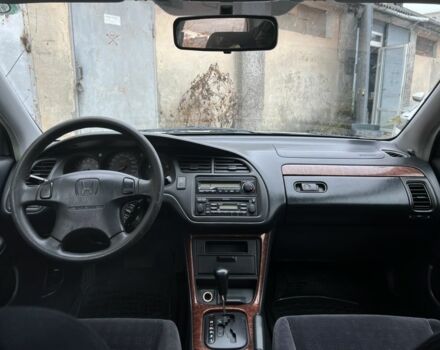 Серый Хонда Аккорд, объемом двигателя 2.3 л и пробегом 276 тыс. км за 2000 $, фото 11 на Automoto.ua