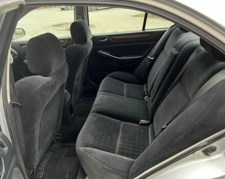 Серый Хонда Аккорд, объемом двигателя 2.3 л и пробегом 276 тыс. км за 2000 $, фото 6 на Automoto.ua