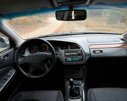 Серый Хонда Аккорд, объемом двигателя 1.9 л и пробегом 235 тыс. км за 2800 $, фото 9 на Automoto.ua