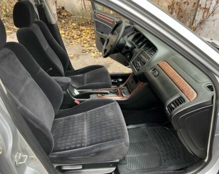 Серый Хонда Аккорд, объемом двигателя 2.3 л и пробегом 276 тыс. км за 2000 $, фото 9 на Automoto.ua