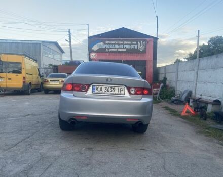 Сірий Хонда Аккорд, об'ємом двигуна 2.4 л та пробігом 377 тис. км за 5600 $, фото 4 на Automoto.ua