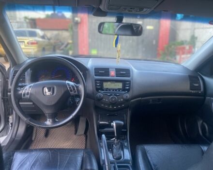 Сірий Хонда Аккорд, об'ємом двигуна 2.4 л та пробігом 377 тис. км за 5600 $, фото 6 на Automoto.ua
