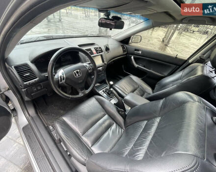 Серый Хонда Аккорд, объемом двигателя 2.4 л и пробегом 245 тыс. км за 5690 $, фото 5 на Automoto.ua
