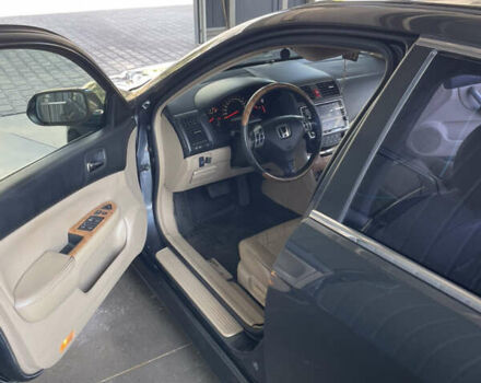 Серый Хонда Аккорд, объемом двигателя 2.4 л и пробегом 277 тыс. км за 5300 $, фото 7 на Automoto.ua