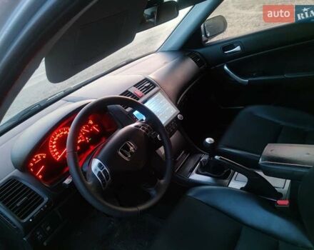 Серый Хонда Аккорд, объемом двигателя 2.2 л и пробегом 330 тыс. км за 4700 $, фото 10 на Automoto.ua
