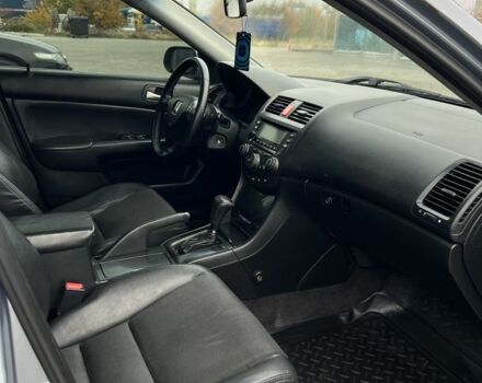 Серый Хонда Аккорд, объемом двигателя 2.4 л и пробегом 294 тыс. км за 5500 $, фото 6 на Automoto.ua