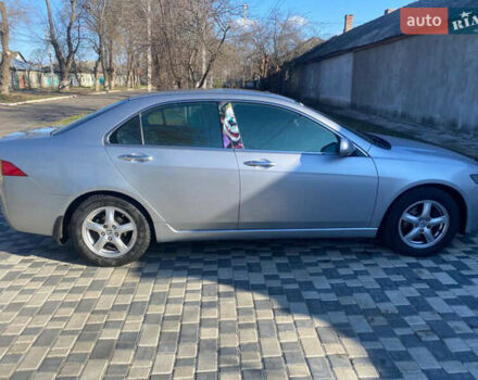 Серый Хонда Аккорд, объемом двигателя 2.4 л и пробегом 195 тыс. км за 5600 $, фото 1 на Automoto.ua