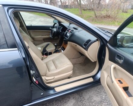 Серый Хонда Аккорд, объемом двигателя 2.2 л и пробегом 287 тыс. км за 2500 $, фото 6 на Automoto.ua