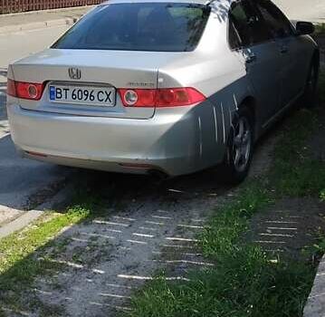 Серый Хонда Аккорд, объемом двигателя 2 л и пробегом 230 тыс. км за 5544 $, фото 12 на Automoto.ua