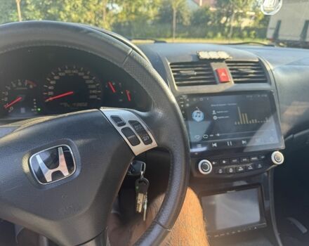 Серый Хонда Аккорд, объемом двигателя 2.4 л и пробегом 390 тыс. км за 5500 $, фото 1 на Automoto.ua