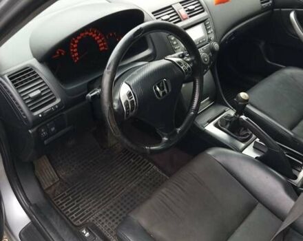 Серый Хонда Аккорд, объемом двигателя 2.2 л и пробегом 284 тыс. км за 4000 $, фото 1 на Automoto.ua