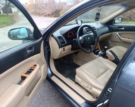 Серый Хонда Аккорд, объемом двигателя 2.2 л и пробегом 287 тыс. км за 2500 $, фото 7 на Automoto.ua