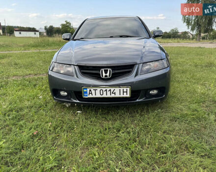 Серый Хонда Аккорд, объемом двигателя 2.2 л и пробегом 222 тыс. км за 6300 $, фото 8 на Automoto.ua