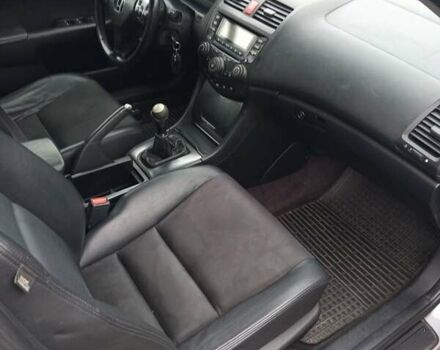 Серый Хонда Аккорд, объемом двигателя 2.2 л и пробегом 284 тыс. км за 4000 $, фото 4 на Automoto.ua