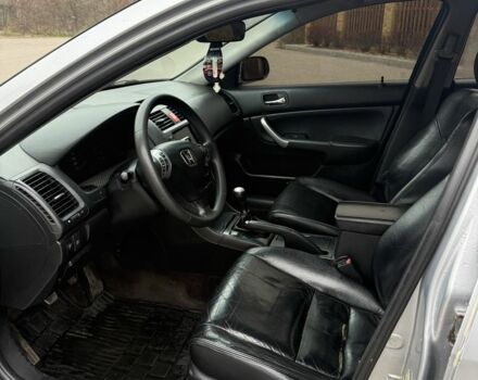 Серый Хонда Аккорд, объемом двигателя 2.2 л и пробегом 320 тыс. км за 4600 $, фото 8 на Automoto.ua