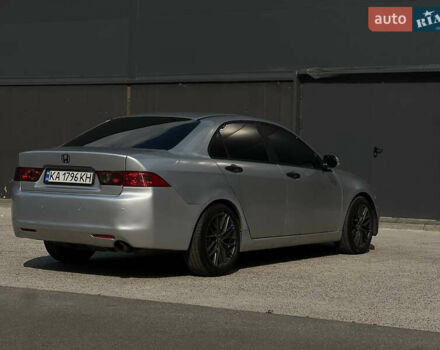 Серый Хонда Аккорд, объемом двигателя 2 л и пробегом 285 тыс. км за 5600 $, фото 7 на Automoto.ua