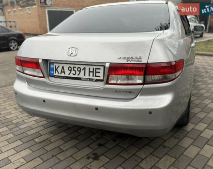 Сірий Хонда Аккорд, об'ємом двигуна 2.35 л та пробігом 281 тис. км за 4900 $, фото 10 на Automoto.ua