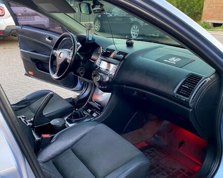 Серый Хонда Аккорд, объемом двигателя 2.2 л и пробегом 400 тыс. км за 5500 $, фото 5 на Automoto.ua