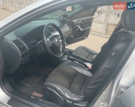 Серый Хонда Аккорд, объемом двигателя 2 л и пробегом 342 тыс. км за 5600 $, фото 15 на Automoto.ua