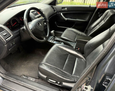 Серый Хонда Аккорд, объемом двигателя 2.4 л и пробегом 352 тыс. км за 5800 $, фото 7 на Automoto.ua