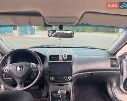 Серый Хонда Аккорд, объемом двигателя 2 л и пробегом 342 тыс. км за 5600 $, фото 13 на Automoto.ua