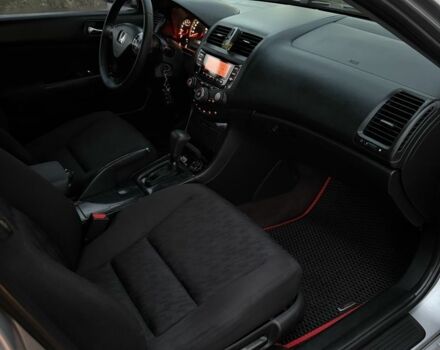 Серый Хонда Аккорд, объемом двигателя 2 л и пробегом 256 тыс. км за 5400 $, фото 19 на Automoto.ua