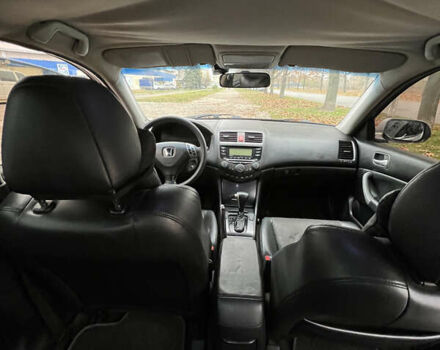 Серый Хонда Аккорд, объемом двигателя 2 л и пробегом 337 тыс. км за 5100 $, фото 9 на Automoto.ua