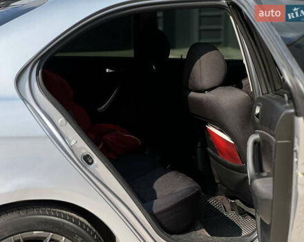 Серый Хонда Аккорд, объемом двигателя 2 л и пробегом 285 тыс. км за 5600 $, фото 2 на Automoto.ua