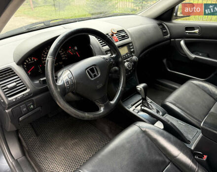 Серый Хонда Аккорд, объемом двигателя 2.4 л и пробегом 352 тыс. км за 5800 $, фото 9 на Automoto.ua