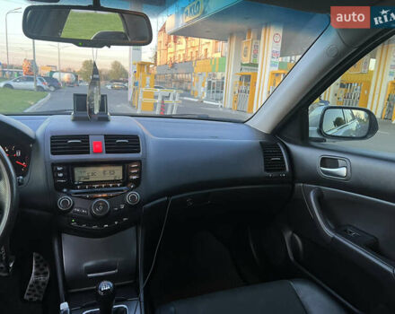 Серый Хонда Аккорд, объемом двигателя 2.35 л и пробегом 375 тыс. км за 7700 $, фото 14 на Automoto.ua