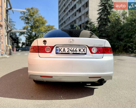 Сірий Хонда Аккорд, об'ємом двигуна 2 л та пробігом 300 тис. км за 5200 $, фото 5 на Automoto.ua