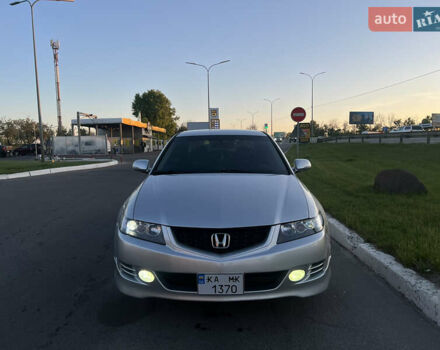 Серый Хонда Аккорд, объемом двигателя 2.35 л и пробегом 375 тыс. км за 7700 $, фото 8 на Automoto.ua