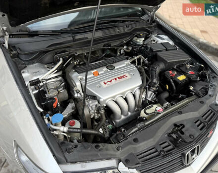 Серый Хонда Аккорд, объемом двигателя 2.4 л и пробегом 156 тыс. км за 9800 $, фото 69 на Automoto.ua