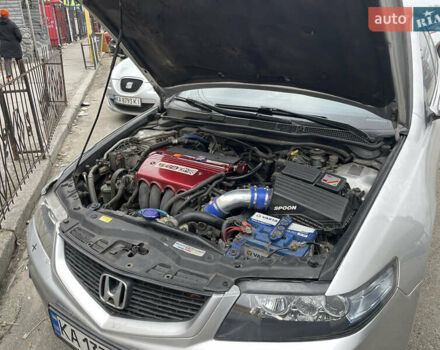 Серый Хонда Аккорд, объемом двигателя 2.35 л и пробегом 375 тыс. км за 7700 $, фото 11 на Automoto.ua