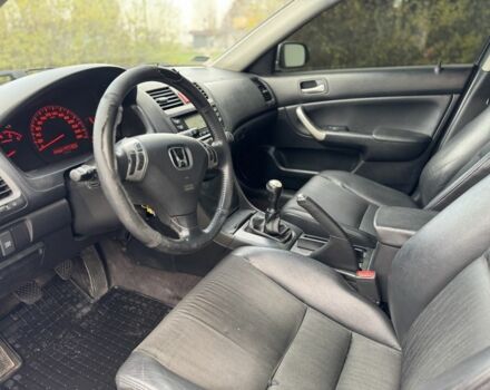Серый Хонда Аккорд, объемом двигателя 2.2 л и пробегом 285 тыс. км за 2800 $, фото 6 на Automoto.ua