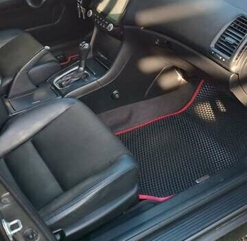 Серый Хонда Аккорд, объемом двигателя 2.35 л и пробегом 279 тыс. км за 7900 $, фото 7 на Automoto.ua