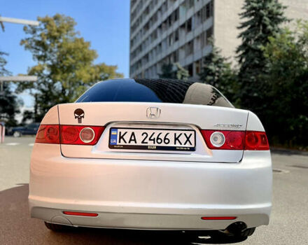 Сірий Хонда Аккорд, об'ємом двигуна 2 л та пробігом 300 тис. км за 5200 $, фото 6 на Automoto.ua