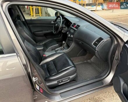 Сірий Хонда Аккорд, об'ємом двигуна 2 л та пробігом 188 тис. км за 6999 $, фото 27 на Automoto.ua
