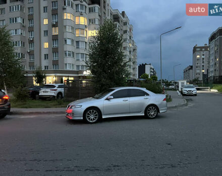 Серый Хонда Аккорд, объемом двигателя 2.35 л и пробегом 375 тыс. км за 7700 $, фото 2 на Automoto.ua