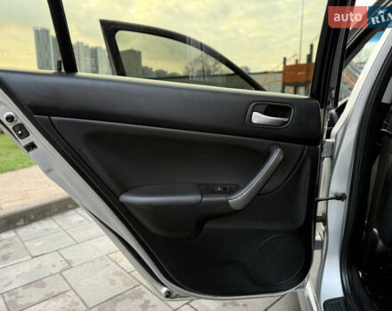 Серый Хонда Аккорд, объемом двигателя 2.4 л и пробегом 156 тыс. км за 9800 $, фото 60 на Automoto.ua