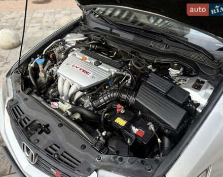 Серый Хонда Аккорд, объемом двигателя 2.4 л и пробегом 156 тыс. км за 9800 $, фото 67 на Automoto.ua