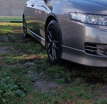 Серый Хонда Аккорд, объемом двигателя 2.35 л и пробегом 279 тыс. км за 7900 $, фото 4 на Automoto.ua